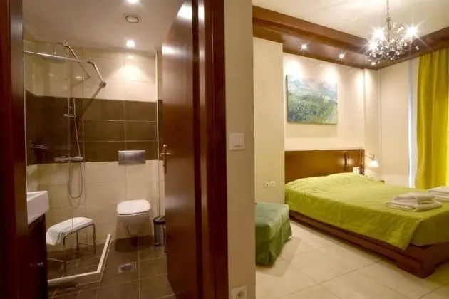 Classic Triple Room with Mountain View