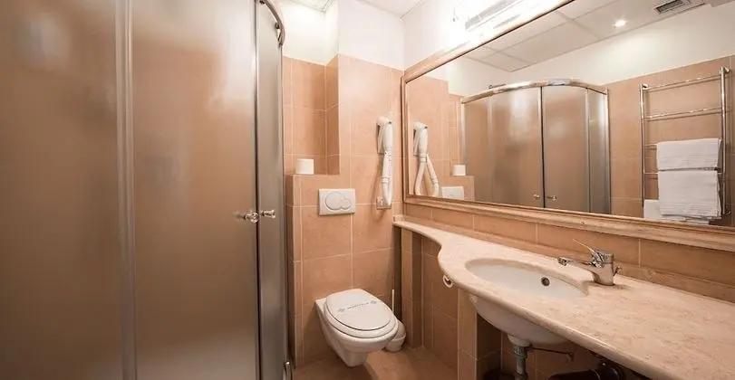 Üç Kişilik Oda, Balkon