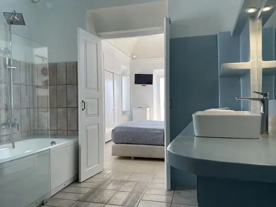 Honeymoon Süit, Sıcak Su Küveti