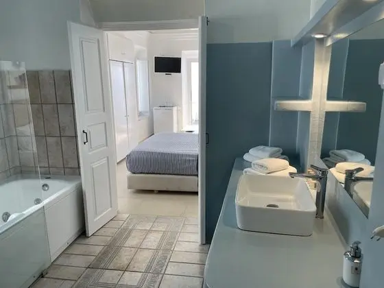 Honeymoon Süit, Sıcak Su Küveti