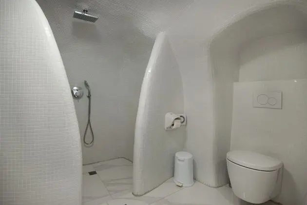 Honeymoon Süit, Sıcak Su Küveti