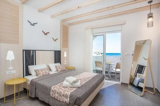 Stüdyo, Deniz Manzaralı