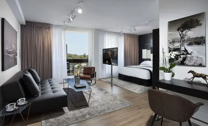 Deluxe Süit, Balkon, Kısmi Deniz Manzaralı