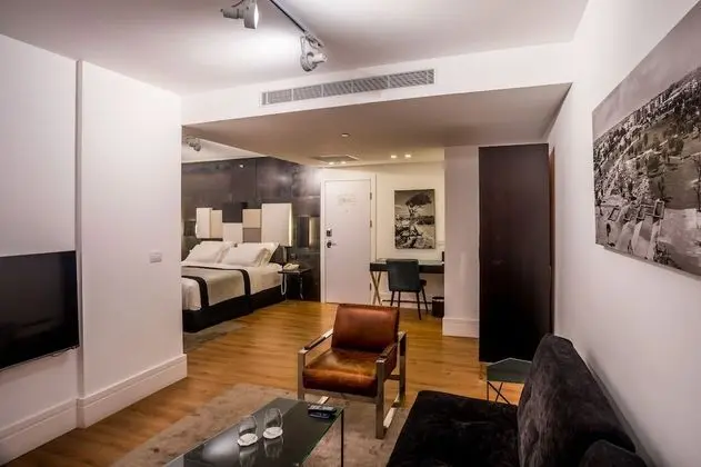 Deluxe Süit, Balkon, Kısmi Deniz Manzaralı