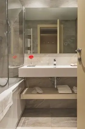 Superior Tek Büyük veya İki Ayrı Yataklı Oda