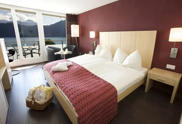 Superior Tek Büyük Yataklı Oda, Balkon, Göl Manzaralı