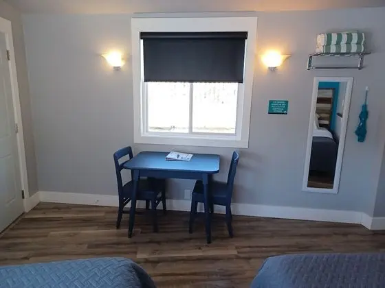 Standard Oda, 2 Büyük (Queen) Boy Yatak, Bağlantılı Odalar, Göl Kenarı