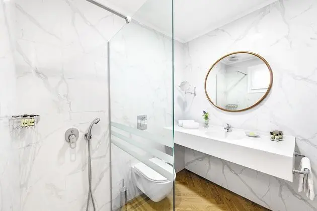 Deluxe Tek Büyük veya İki Ayrı Yataklı Oda, Havuz Kullanımı