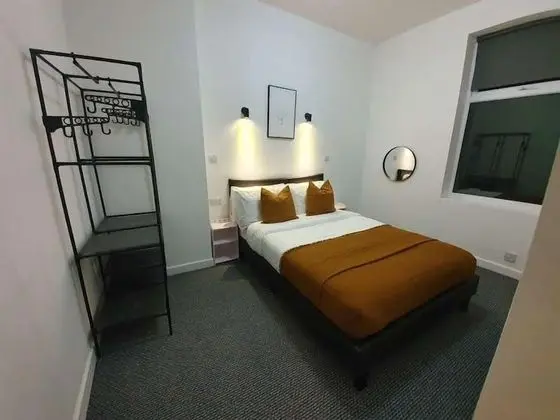 Luxury Tek Büyük Yataklı Oda