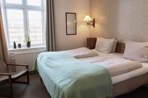 Design Tek Büyük Yataklı Oda