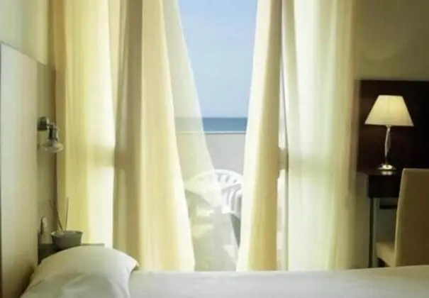 XXGold Double RoomXX 1