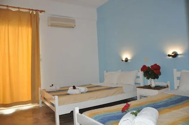 Üç Kişilik Oda