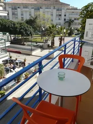 Tek Büyük veya İki Ayrı Yataklı Oda, Balkon