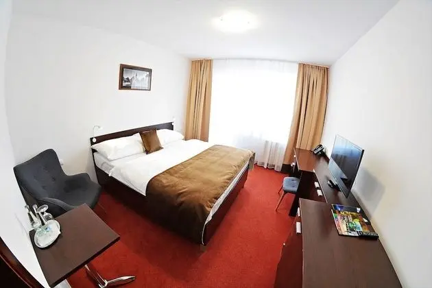 Tek Kişilik Oda, 1 Tek Kişilik Yatak, Şehir Manzaralı