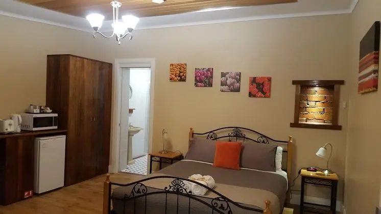 Standard Oda, 1 Büyük (Queen) Boy Yatak, Banyolu/Duşlu, Bahçe Manzaralı