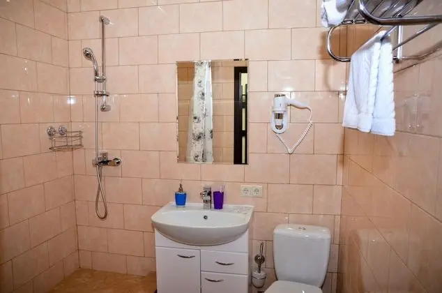 Standard Tek Büyük Yataklı Oda