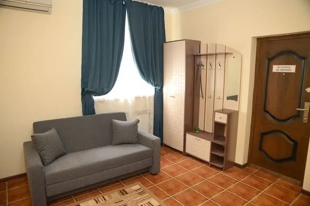 Comfort Tek Büyük veya İki Ayrı Yataklı Oda, Özel Banyo, Avlu Manzaralı