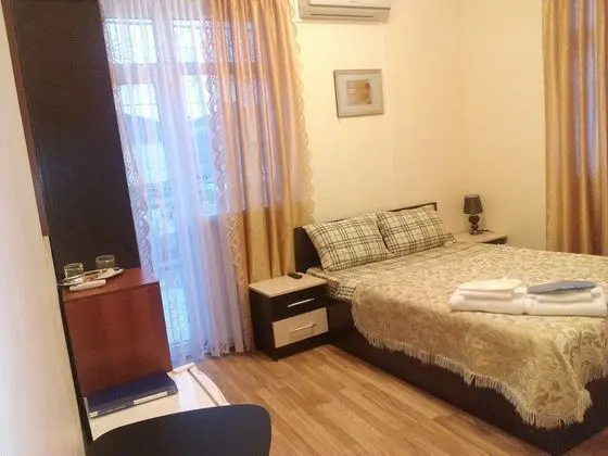 Tek Büyük Yataklı Oda, Balkon