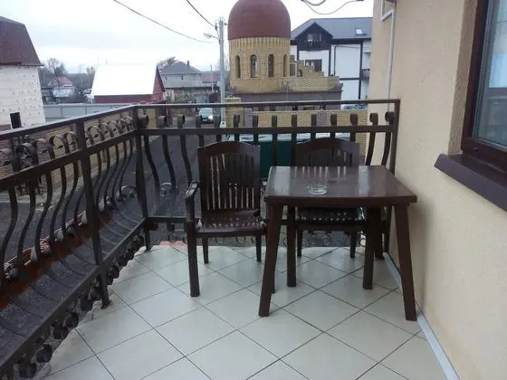 Tek Büyük Yataklı Oda, Balkon