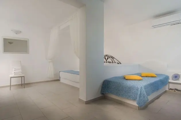 Üç Kişilik Oda