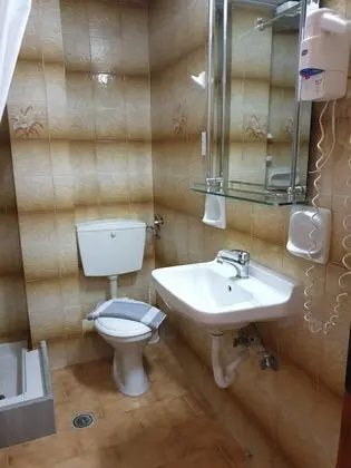 Economy Tek Büyük Yataklı Oda