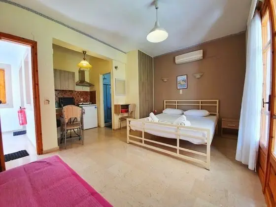 Tek Büyük Yataklı Oda, Balkon