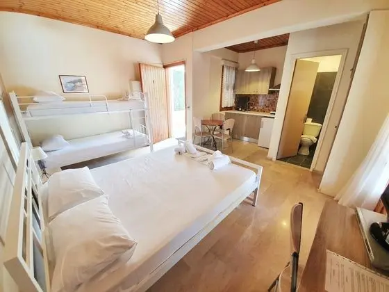 Üç Kişilik Oda, Balkon