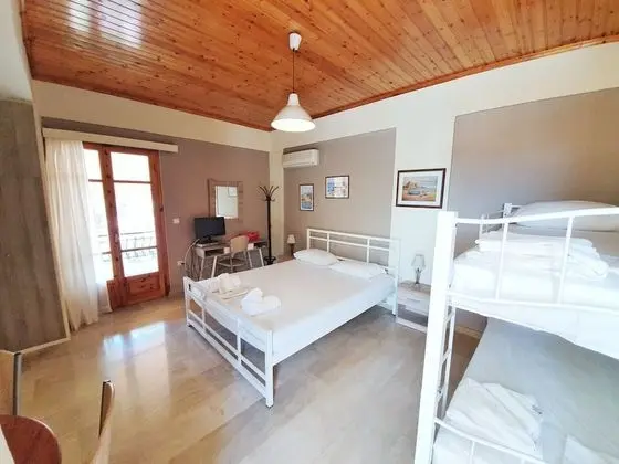 Üç Kişilik Oda, Balkon