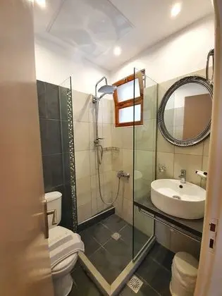 Üç Kişilik Oda, Balkon