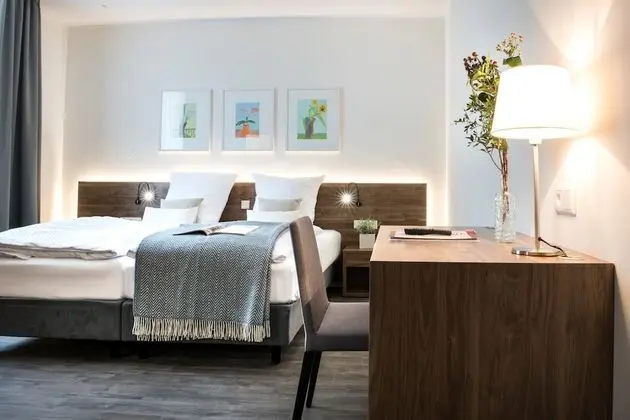 Tek Büyük Yataklı Oda