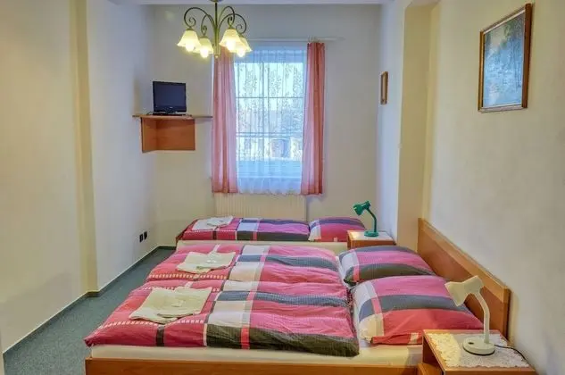 Classic Üç Kişilik Oda, Birden Çok Yatak, Sigara İçilmez