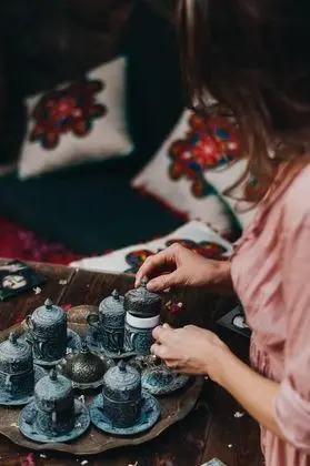 Üç Kişilik Oda, Şehir Manzaralı