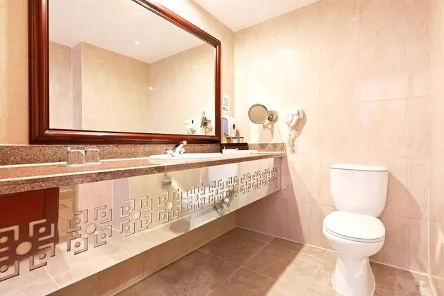 Deluxe Üç Kişilik Oda