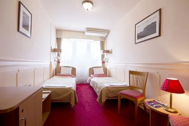 1 Çift Kişilik Veya 2 Tek Kişilik Yatak Standard