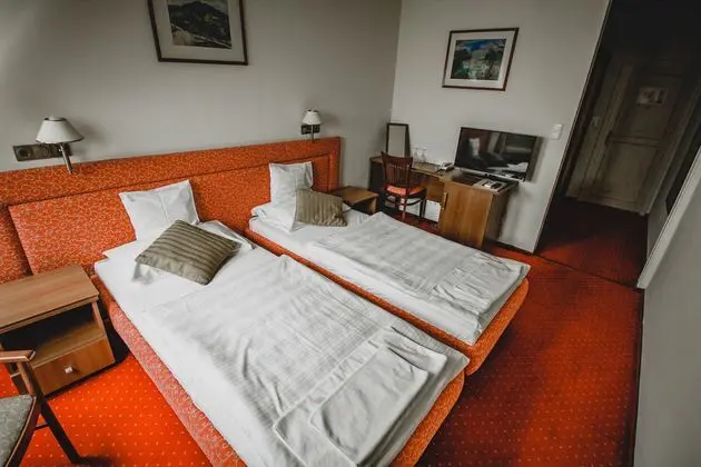 Çift ​​kişilik Superior