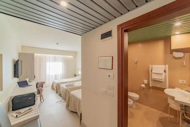 Family Dört Kişilik Oda