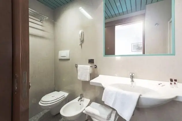 Tek Büyük veya İki Ayrı Yataklı Oda, 1 Çift Kişilik veya 2 Tek Kişilik Yatak