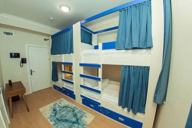 Basic Ortak Ranzalı Oda, Sadece erkekler için (Bed in 6-beds dormitory)