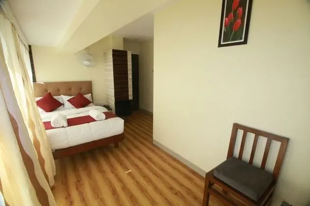 Deluxe Tek Büyük Yataklı Oda, 1 Çift Kişilik Yatak, Sigara İçilmez