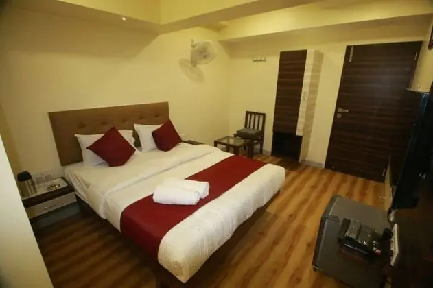 Deluxe Tek Büyük Yataklı Oda, 1 Çift Kişilik Yatak, Sigara İçilmez