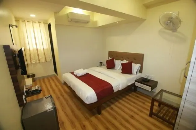 Deluxe Tek Büyük Yataklı Oda, 1 Çift Kişilik Yatak, Sigara İçilmez