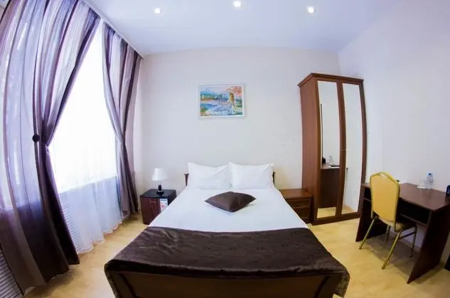 Comfort Tek Büyük Yataklı Oda