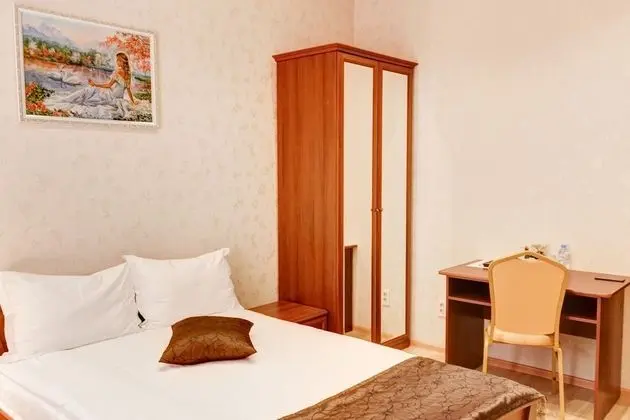 Comfort Tek Büyük Yataklı Oda