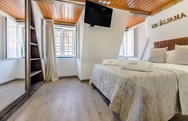Apart Daire, 2 Yatak Odası, Nehir Manzaralı