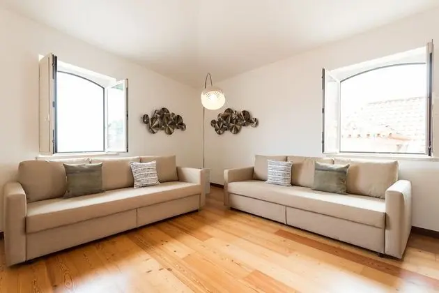 Apart Daire, 2 Yatak Odası, Nehir Manzaralı