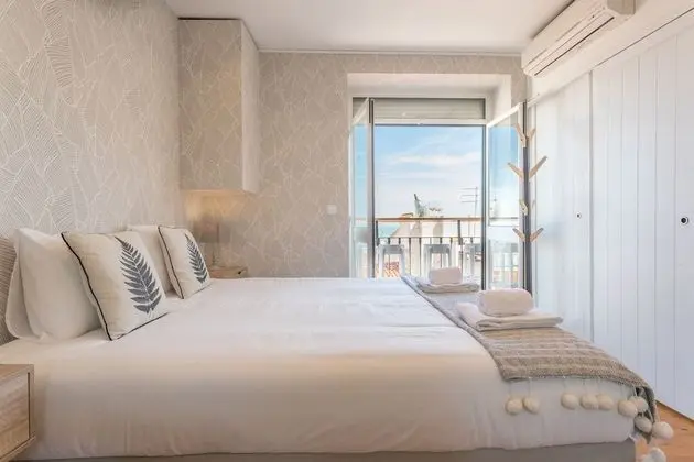 Stüdyo, Nehir Manzaralı