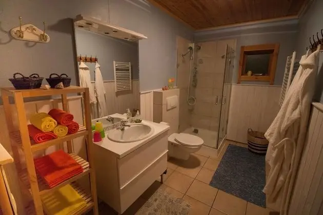 Family Dört Kişilik Oda, Ortak Banyo