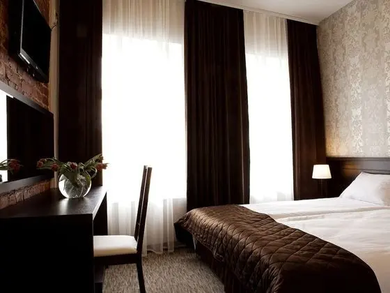 Comfort Tek Büyük veya İki Ayrı Yataklı Oda