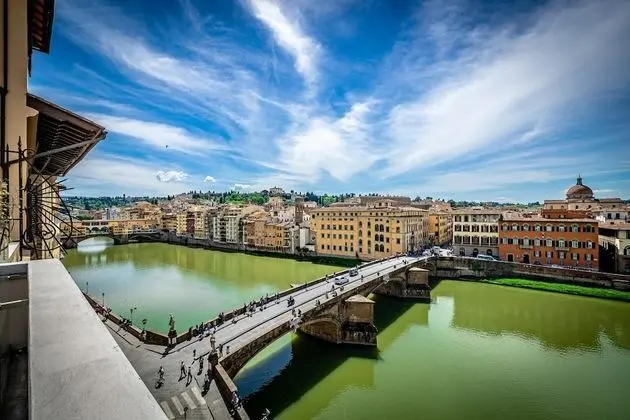 Süit, Nehir Manzaralı