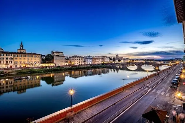 Süit, Nehir Manzaralı (Prestige)